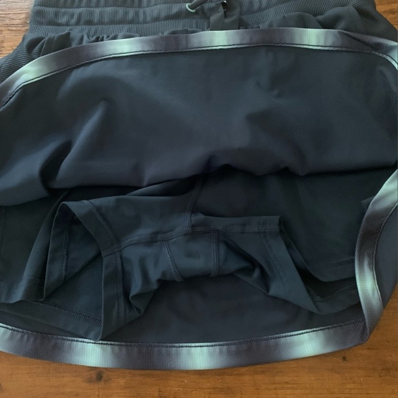 Adidas Navy Athletic Skirt Skort Graphic Trim Round Hem Zip Pocket Sz M - Picture 7 of 8